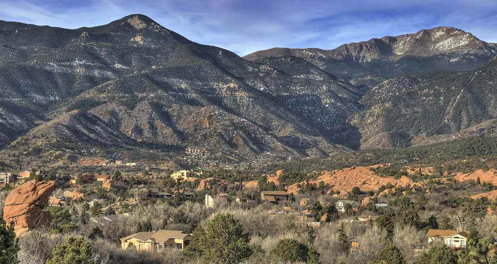 Image of Mountain Range in West Colorado Springs